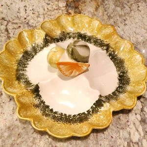 Vintage 1962 Los Angeles Potteries serving…